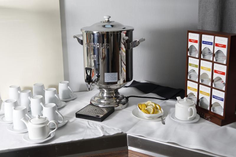 Hotel Cosmopolitan Bologna - image 12