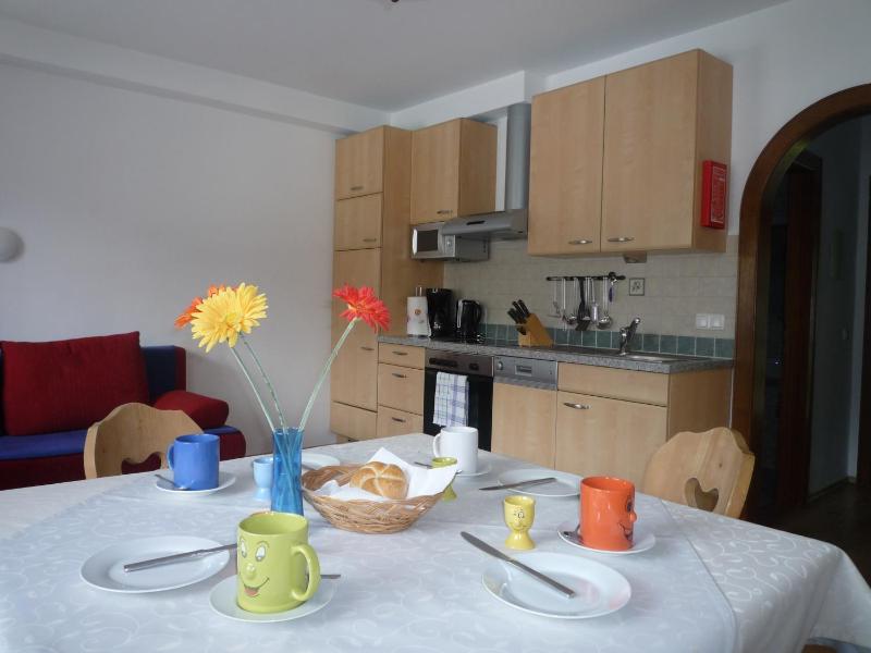 Two-Bedroom Apartment with Balcony Top C image 4
