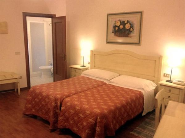 Quadruple Room image 2