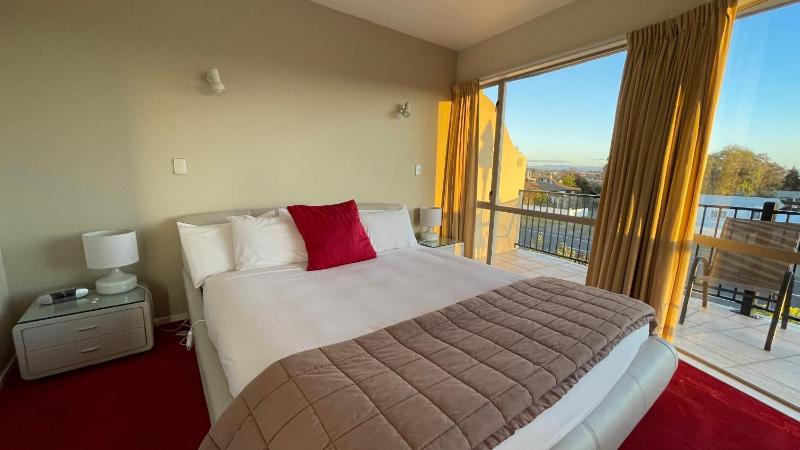 Chantillys Motor Lodge - image 7
