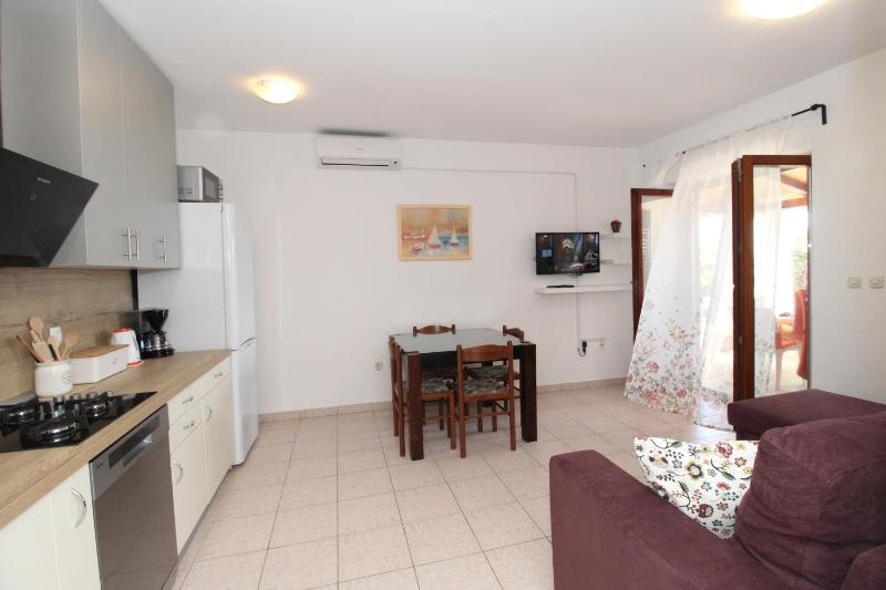 Apartments by the sea Mandre Pag - 6284 - image 34