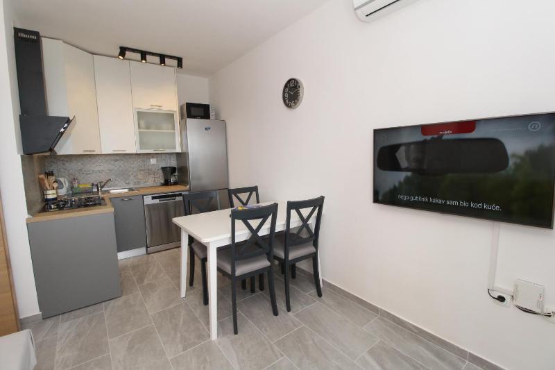 Apartments by the sea Mandre Pag - 6284 - image 24