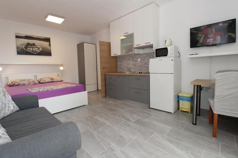 Apartments by the sea Mandre Pag - 6284 - image 25