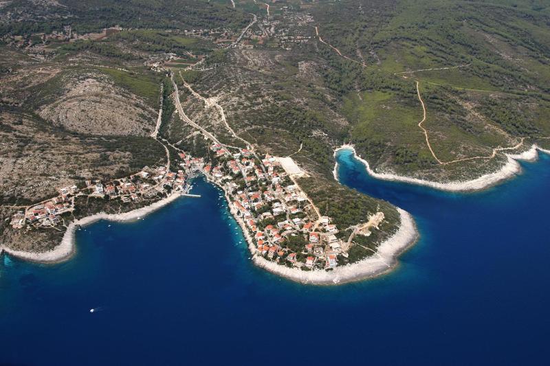 Apartments by the sea Zavalatica Korcula - 9137 - image 21