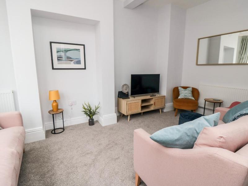 1 Princess Street - image 7