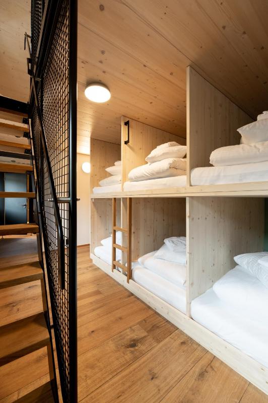 Single Bed in Mixed Dormitory Room image 4