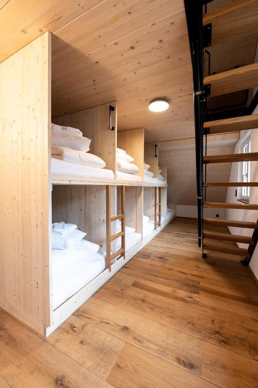 Single Bed in Mixed Dormitory Room image 2