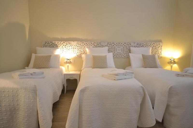 Triple Room image 4