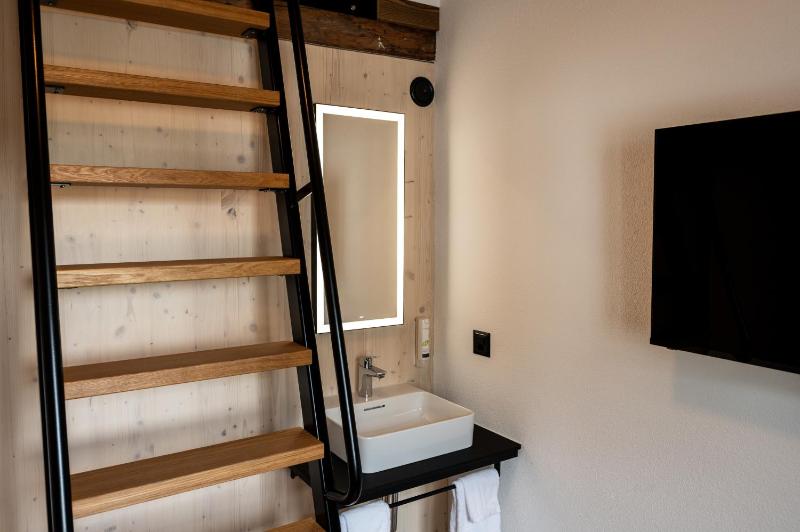 Standard Double Room with Fan image 2