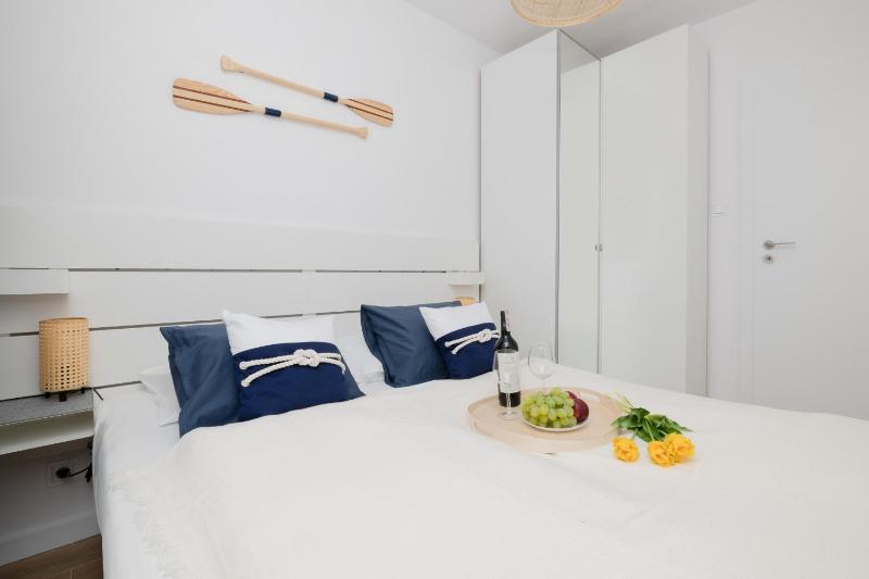 Seaside Apartment Wybrzeze Dziwnow by Noclegi Renters - image 24