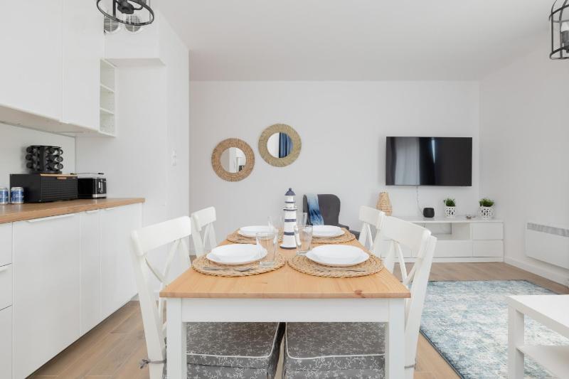 Seaside Apartment Wybrzeze Dziwnow by Noclegi Renters - image 20