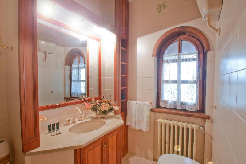 Superior Double Room image 4