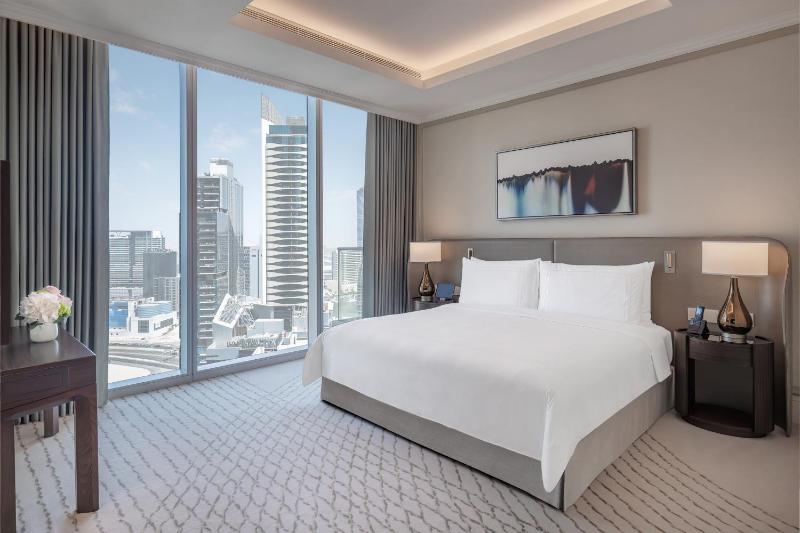 Deluxe Room - City Skyline View image 1