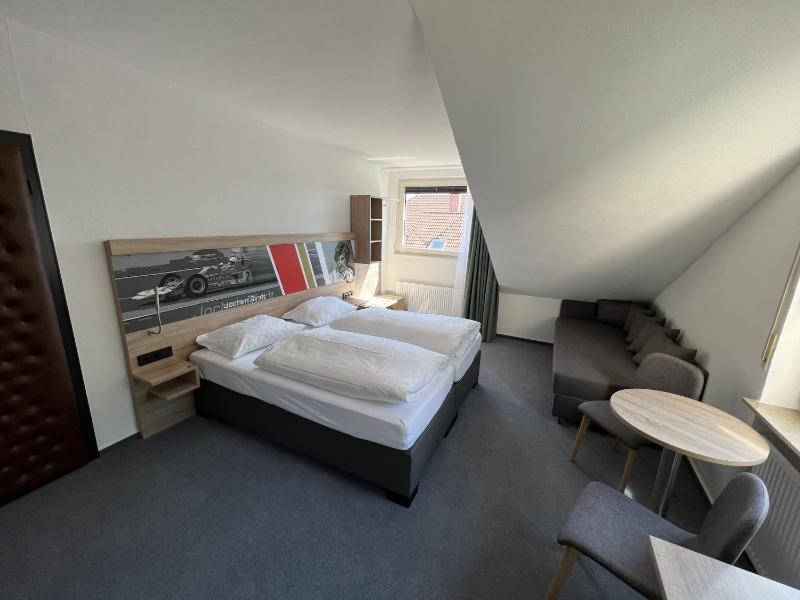 Triple Room image 2
