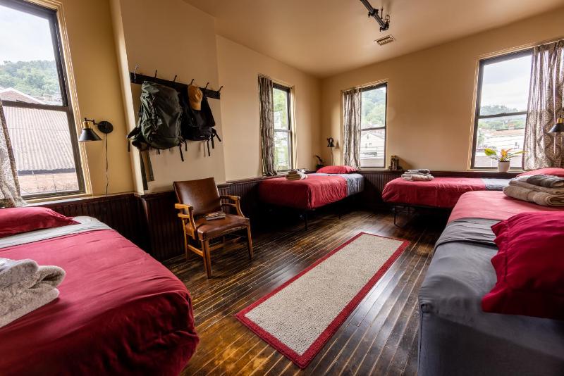 Traveler's Rest Hotel - image 23