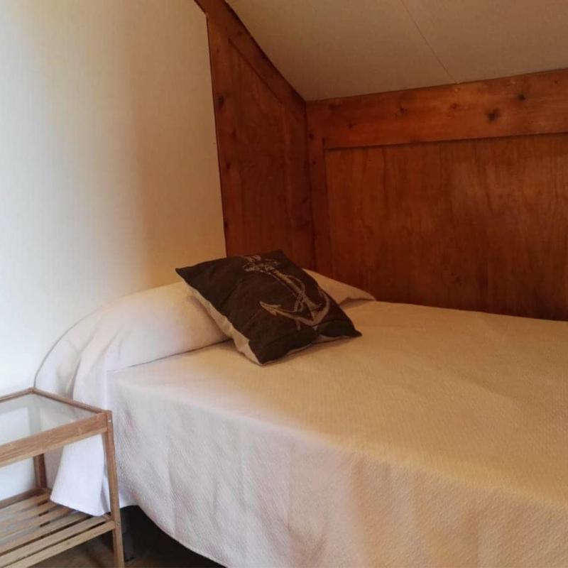 One-Bedroom Bungalow image 4