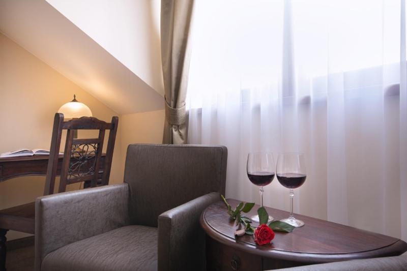 Hotel Carmen - image 2