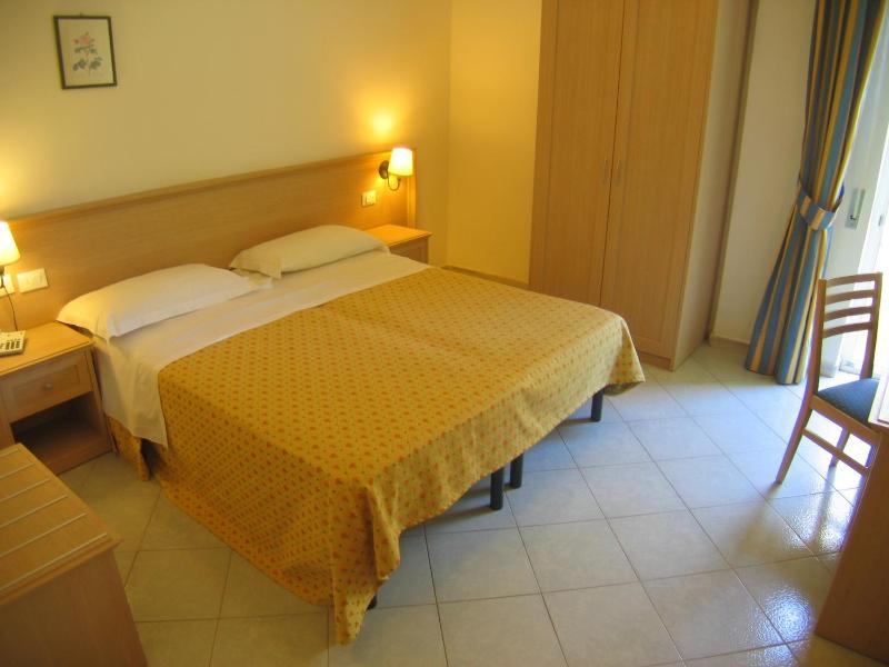 Double Room Single Use (1 Adult) image 3