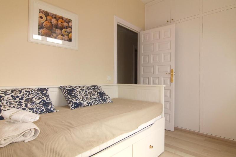 Rubí: Luminoso apartamento a 1 minuto de la playa - image 9