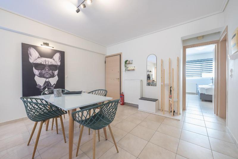 One-Bedroom Apartment image 4