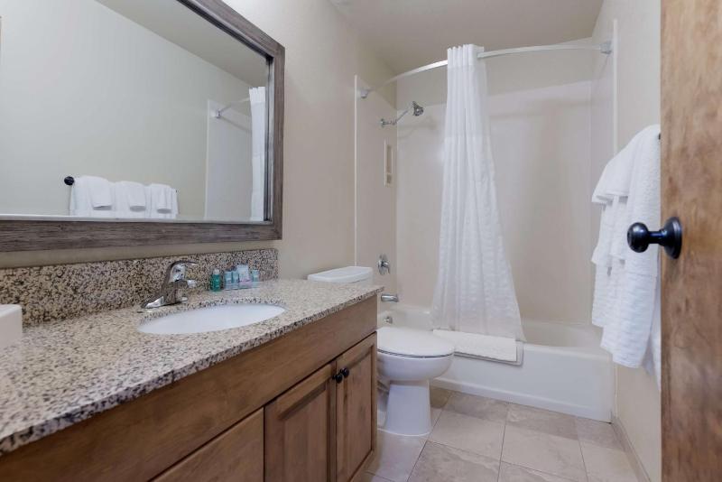 Double Suite with Two Double Beds with Sofa Bed image 2