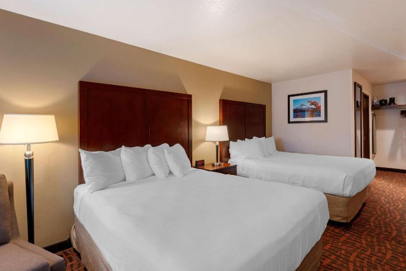 Best Western Pony Soldier Inn-Airport - image 5