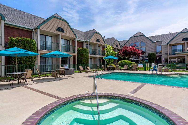 Best Western Pony Soldier Inn-Airport - image 17