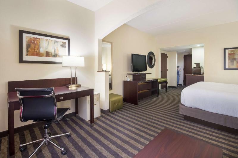 King Room with Roll-In Shower - Disability Access/Non-Smoking image 4
