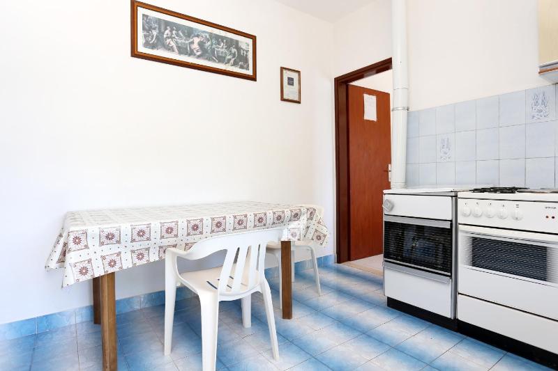 Two-Bedroom Apartment with Terrace and Sea View image 4
