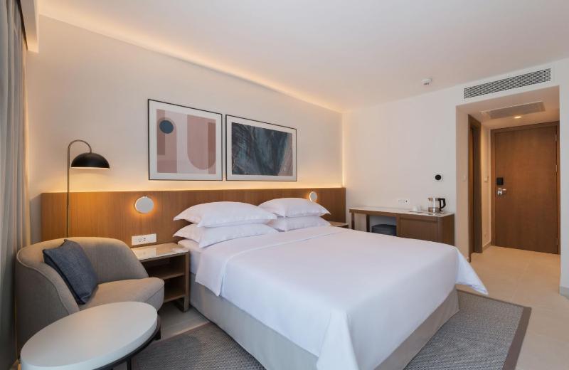 Double Room with Balcony image 1