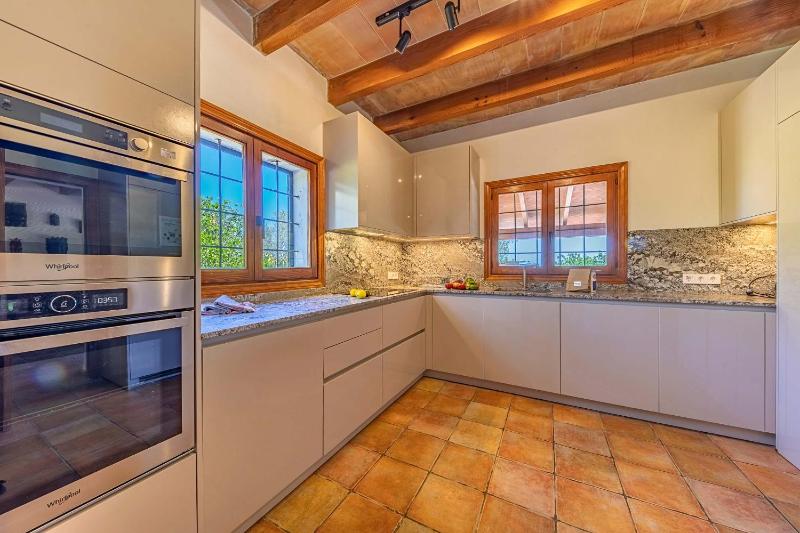 Villa Can Vista by Sealand Villas - image 21