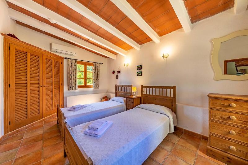 Villa Can Vista by Sealand Villas - image 46