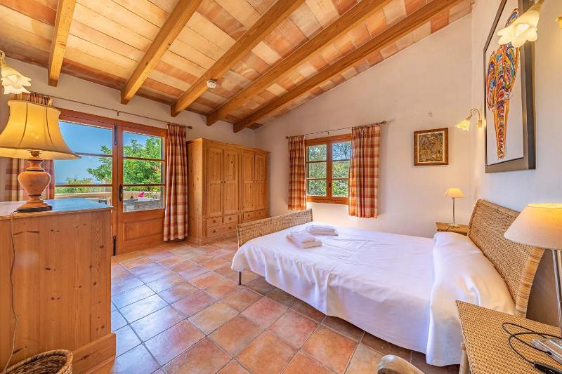 Villa Can Vista by Sealand Villas - image 49
