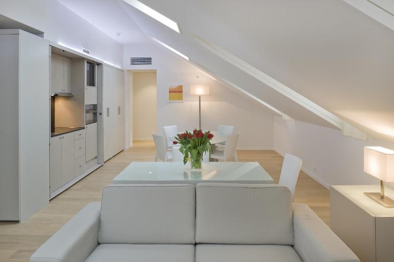 Two-Bedroom Apartment - Air-conditioned - 100 sqm image 4