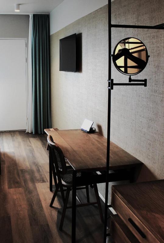 Deluxe Double Room with Balcony and Sea View image 1