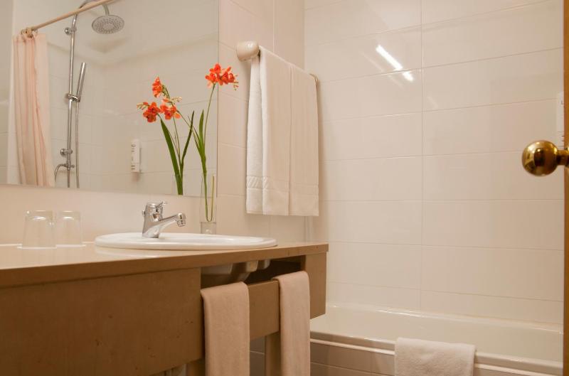 Triple Room image 3