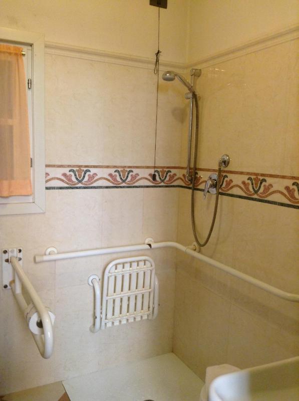 Triple Room image 4