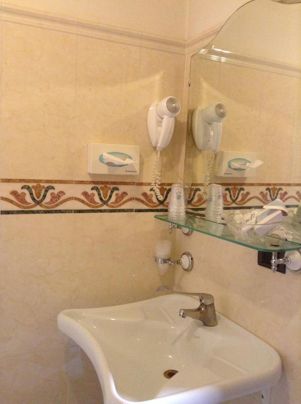 Triple Room image 2