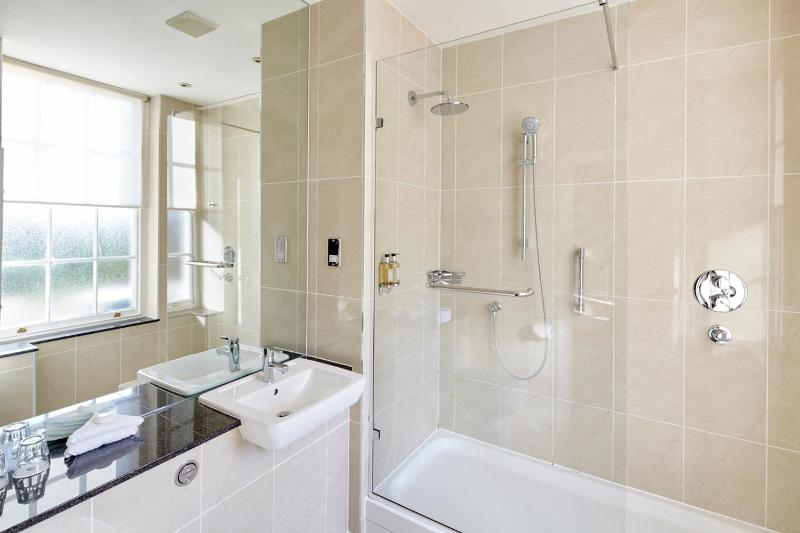 Suite image 2
