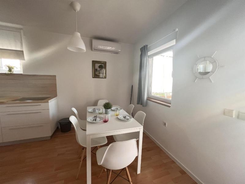 Two-Bedroom Apartment with Terrace image 3