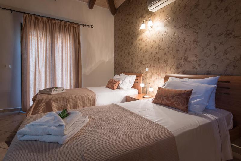 Special Offer- Executive Villa with Semi-Private Pool image 2
