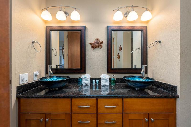 Sands Of Kahana 315 2Bd 2Ba Oceanfront condo - image 49