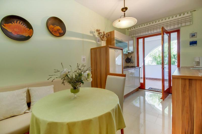 Apartments with a parking space Mali Losinj (Losinj) - 8024 - image 23