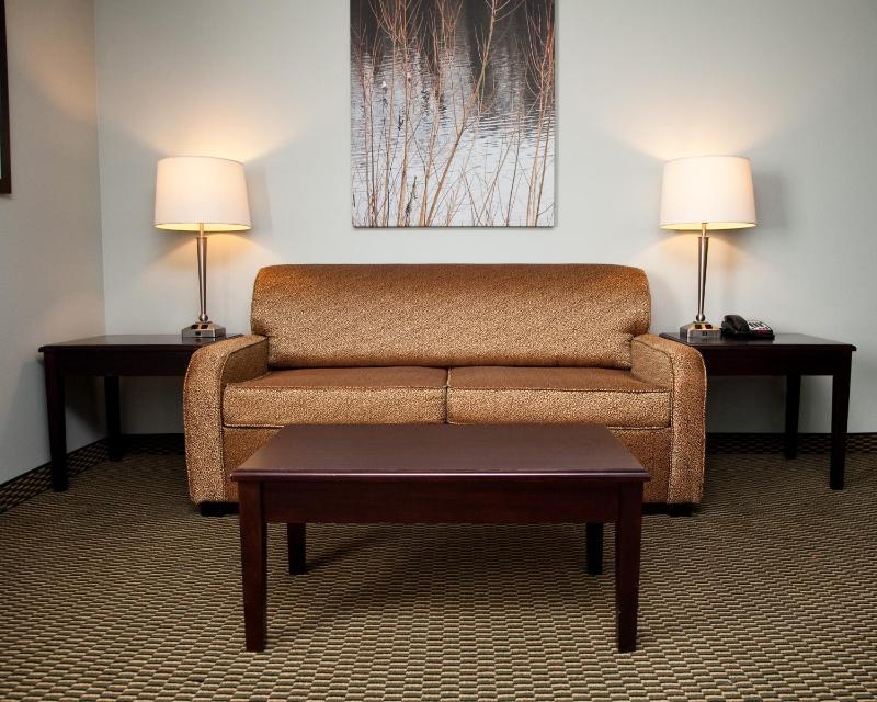 King Suite with Sofa Bed - Disability Access - Non-Smoking image 3