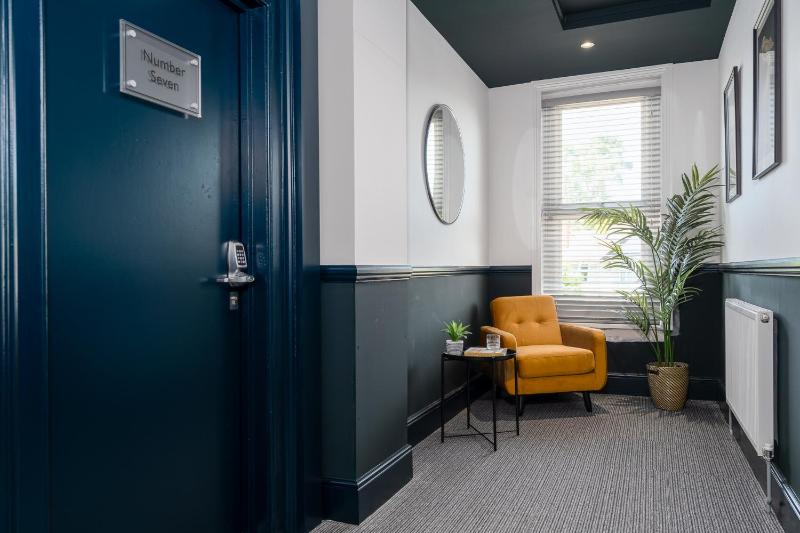 The Madison - Premium Self Check-In Studios & Apartments - image 42