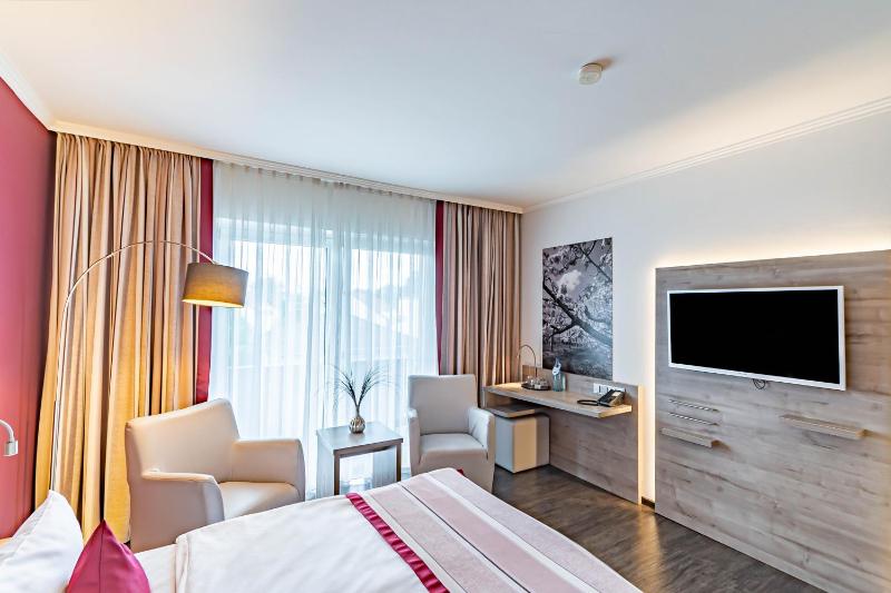 Comfort Double Room with Garden View image 4