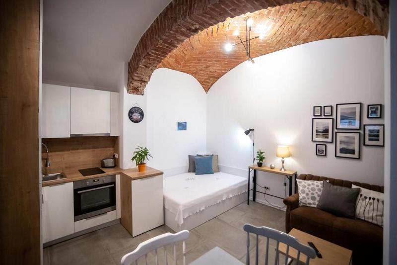Art & Cozy Apartments - image 1