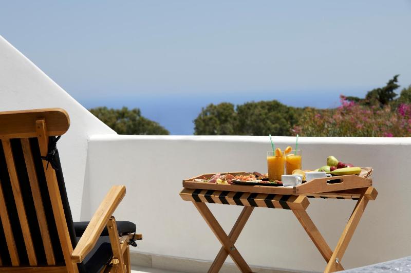 Grand Elegant Suite Open Plan with Sea View - Top Floor image 3