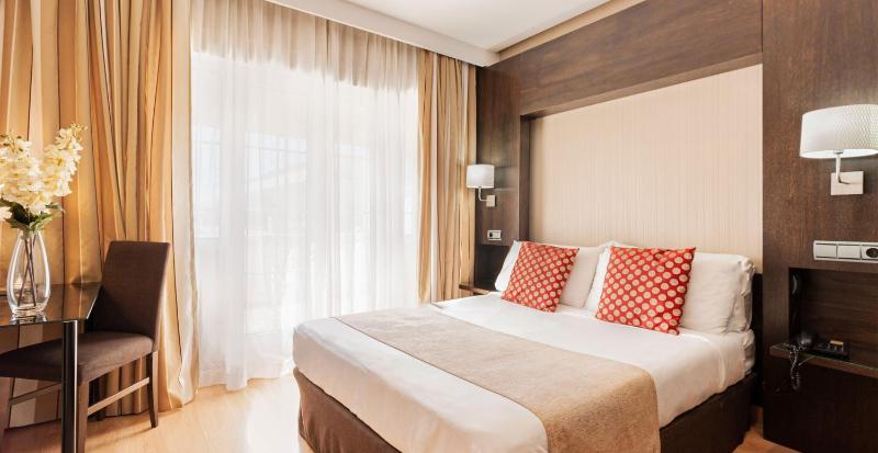 Premium Single Room image 1