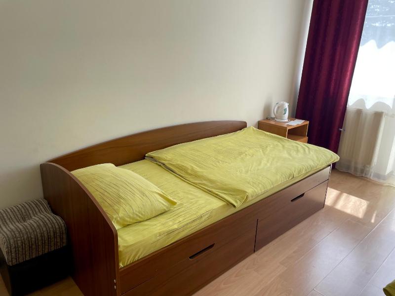 Budget Twin Room image 4